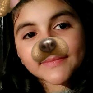 Meet your Posher, Fatima